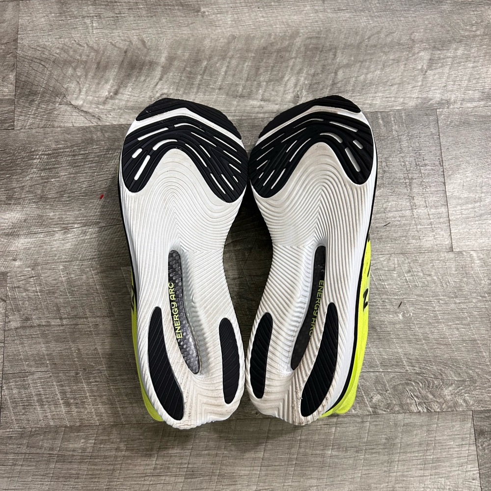 New Balance FuelCell SuperComp Pacer V1 running shoes in Thirty Watt & Black - Picture 11 of 11